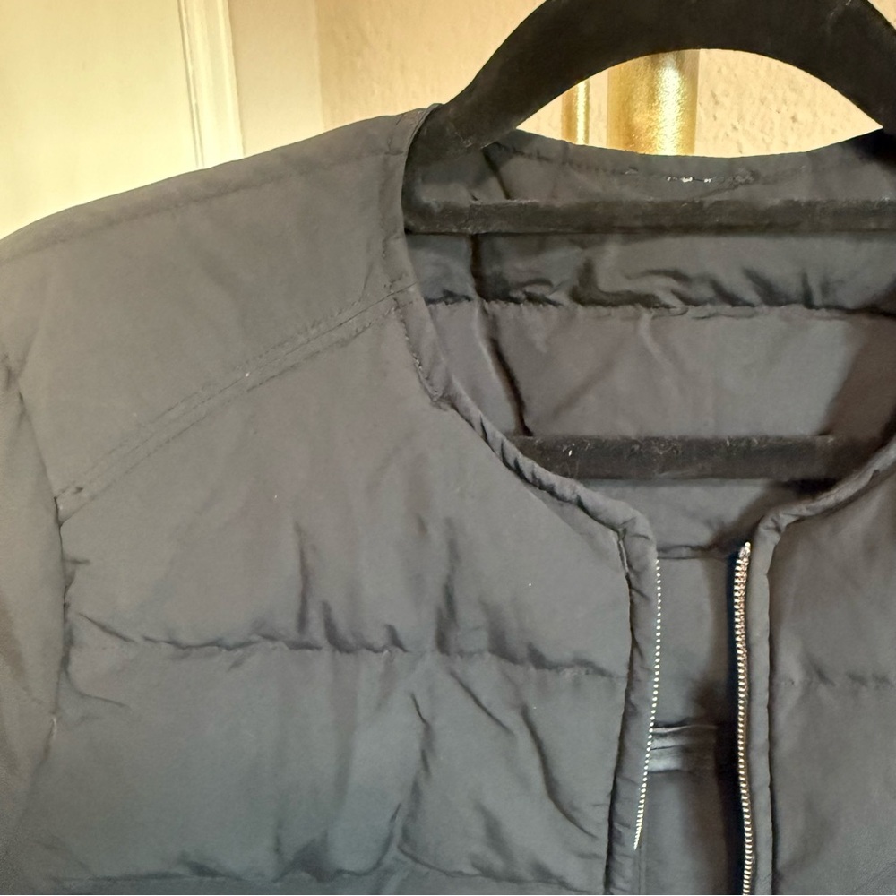 Lululemon Black Goose Down Jacket Size 6 - Picture 3 of 12
